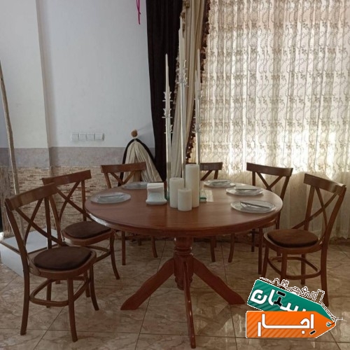 اجاره صندلی و میز چوبی. شمعدان در کرج و حومه کرج