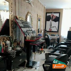 اجاره میزهای ناخن وصندلی های زیبایی بر اصلی ناخن کار با قیمت مناسب در البرز