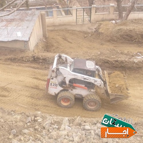 اجاره بابکت کندن استخر خاور حمل نخاله بیل لودر