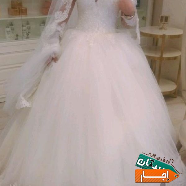 اجاره لباس عروس ترک با تور بلند و شنل
