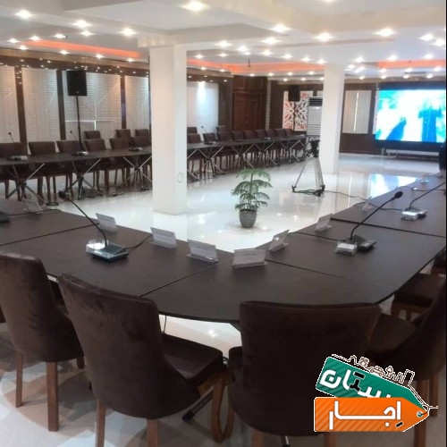 اجاره میز کنفرانس بزرگ یوشکل