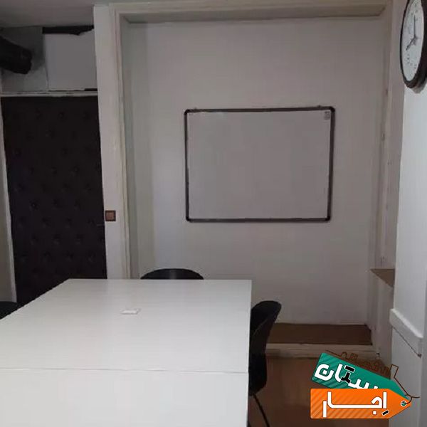 اجاره ساعتی کلاس در میدان انقلاب با بهترین دسترسی به BRT