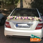 اجاره-ماشین-عروس-با-دسته-گل-و-ارایی