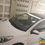 اجاره-پژو-سفید-سقف-شیشه-ای-مدل-1401