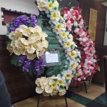 اجاره-تاج-گل-مصنوعی-خیریه-استندو-سبد-و